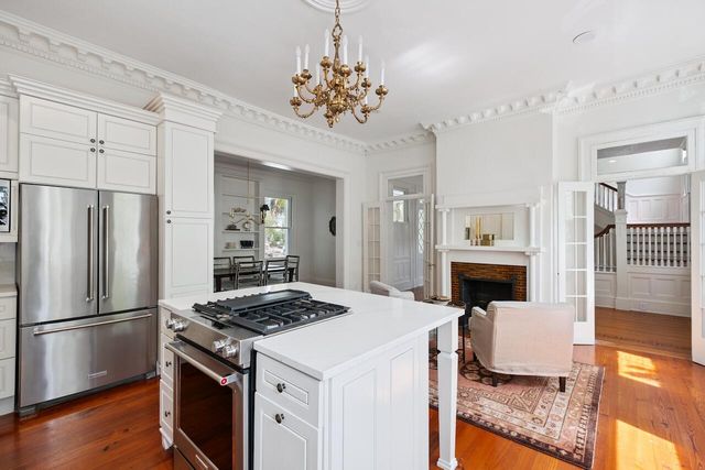 143 Broad Street, Charleston, SC 29401