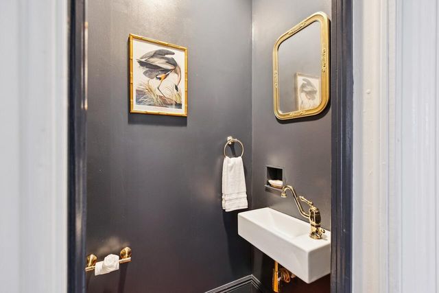 143 Broad Street, Charleston, SC 29401