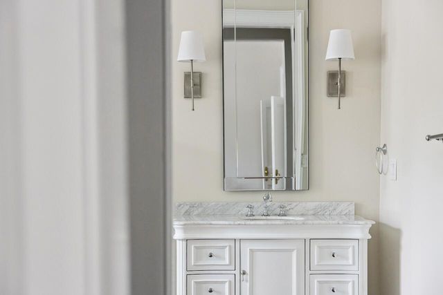 143 Broad Street, Charleston, SC 29401