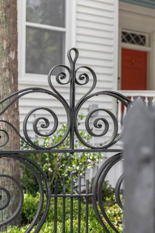 143 Broad Street, Charleston, SC 29401