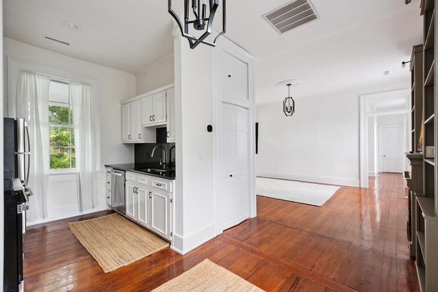 143 Broad Street, Charleston, SC 29401