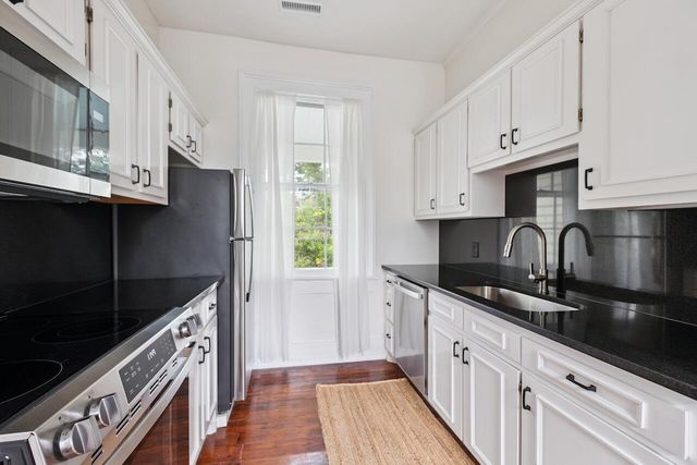 143 Broad Street, Charleston, SC 29401