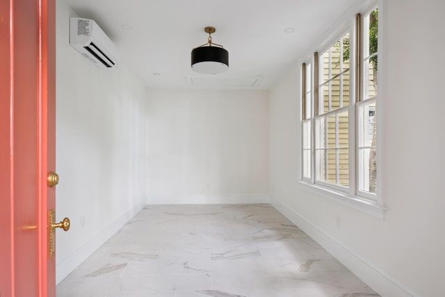 143 Broad Street, Charleston, SC 29401