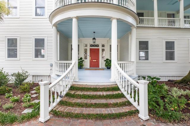 143 Broad Street, Charleston, SC 29401