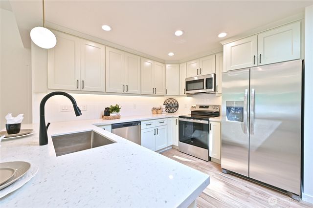 2022 201st Street E, Spanaway, WA 98387
