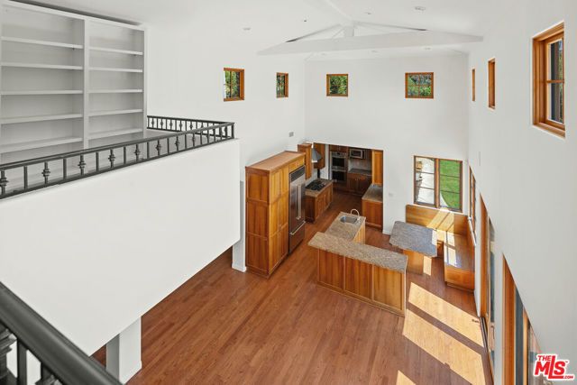 16820 W SUNSET, Pacific Palisades (los Angeles), CA 90272