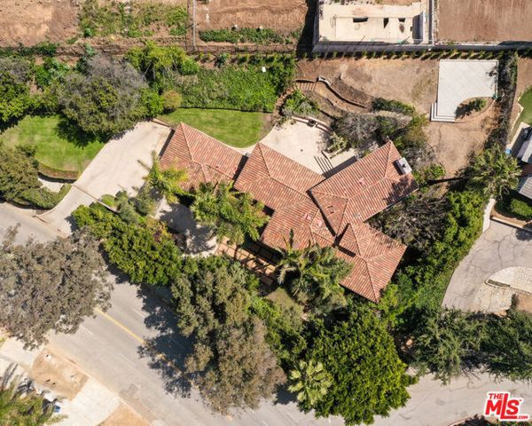 16820 W SUNSET, Pacific Palisades (los Angeles), CA 90272