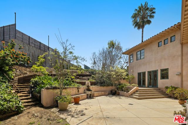 16820 W SUNSET, Pacific Palisades (los Angeles), CA 90272