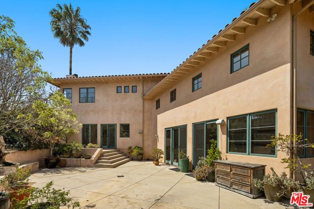 16820 W SUNSET, Pacific Palisades (los Angeles), CA 90272