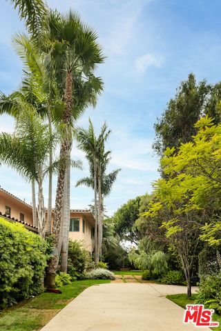 16820 W SUNSET, Pacific Palisades (los Angeles), CA 90272