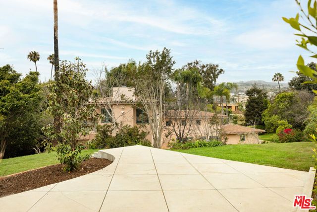 16820 W SUNSET, Pacific Palisades (los Angeles), CA 90272