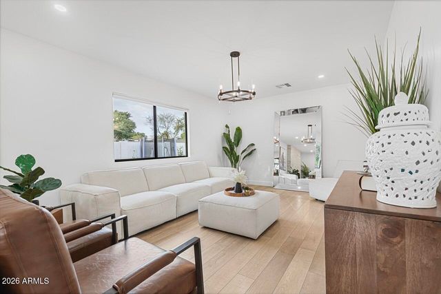 9001 W TAYLOR Street, Tolleson, AZ 85353