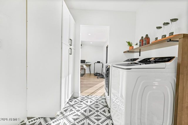 9001 W TAYLOR Street, Tolleson, AZ 85353