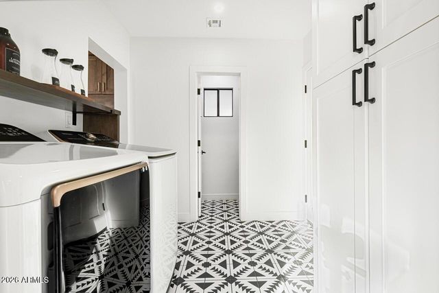 9001 W TAYLOR Street, Tolleson, AZ 85353