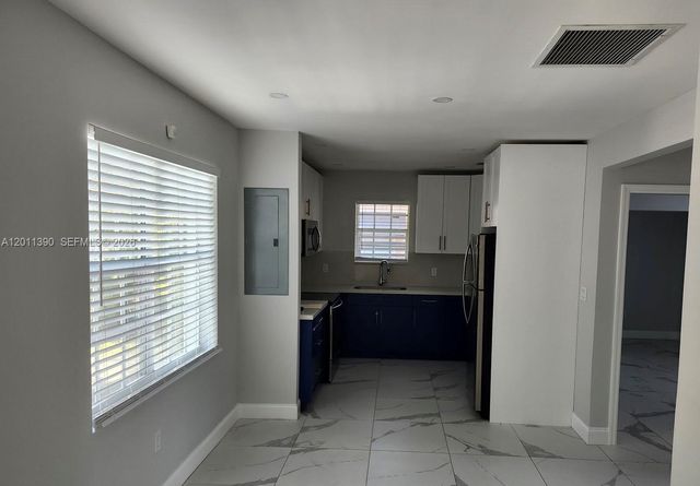 1023 SW 12th Ct B, Miami, FL 33135