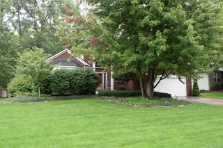 5311 Sandalwood Court, Grand Blanc Charter Township, MI 48439