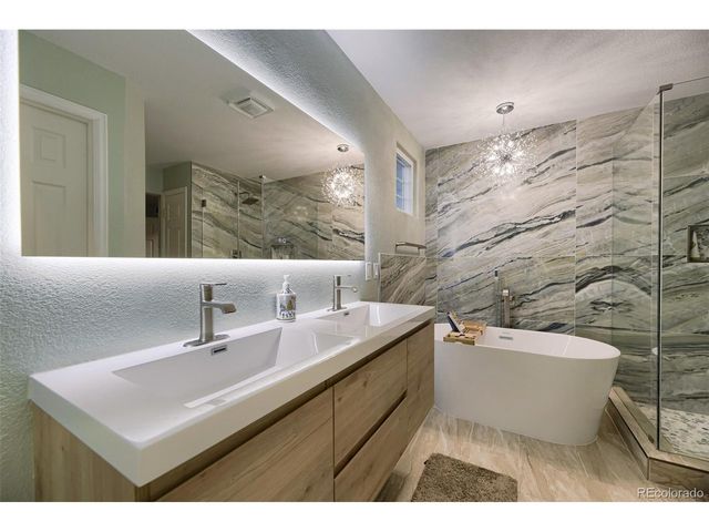 2947 S Lisbon Way, Aurora, CO 80013