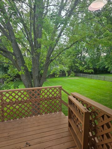 670 Anita Avenue, Antioch, IL 60002