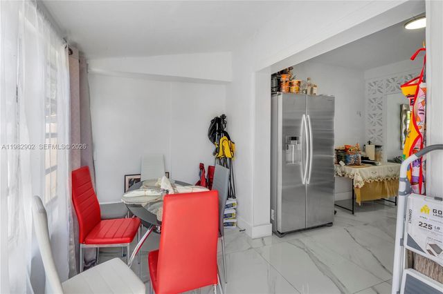 250 NW 34th Ave, Miami, FL 33125