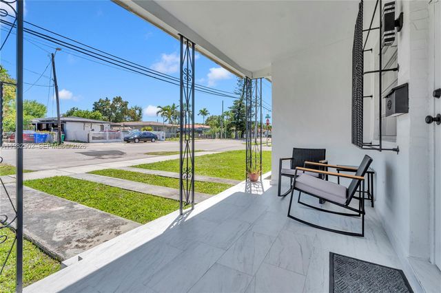 250 NW 34th Ave, Miami, FL 33125
