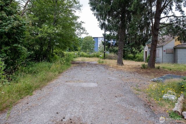 3805 Consolidation Avenue, Bellingham, WA 98229