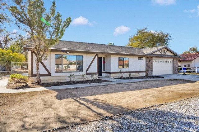 18037 Mondamon, Apple Valley, CA 92307