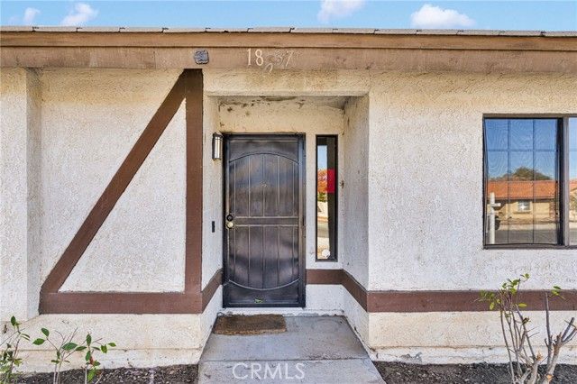 18037 Mondamon, Apple Valley, CA 92307