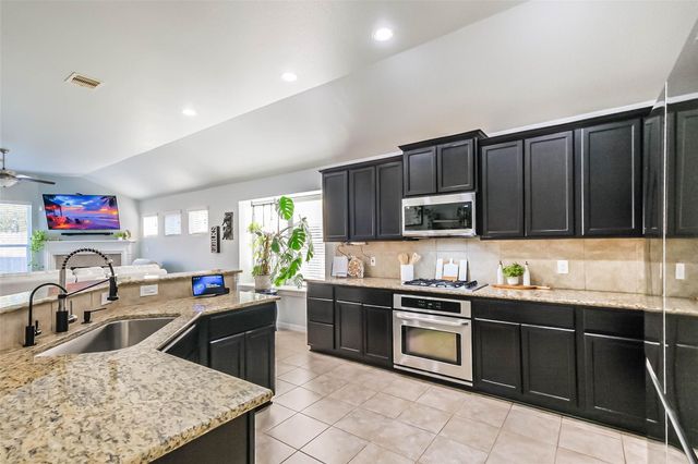 2019 Knoll Oak Lane, Richmond, TX 77469