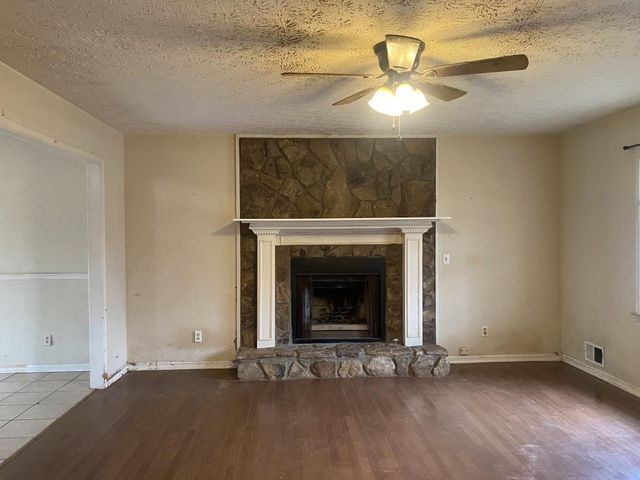 2509 New Mill Court, Acworth, GA 30102