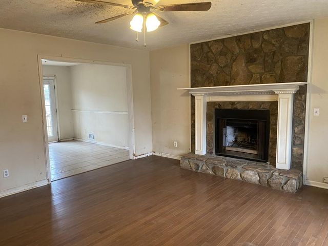 2509 New Mill Court, Acworth, GA 30102