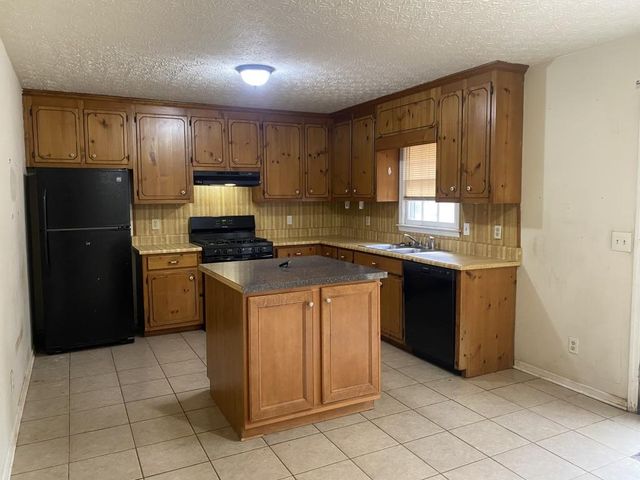 2509 New Mill Court, Acworth, GA 30102