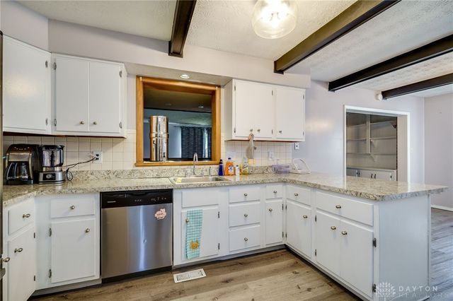 7012 Stillmore Drive, Englewood, OH 45322