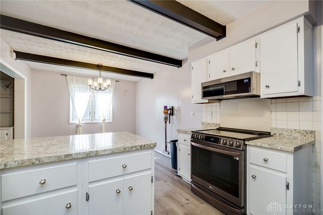 7012 Stillmore Drive, Englewood, OH 45322