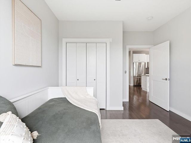 302 Palisade Avenue 404, Jersey City, NJ 07307