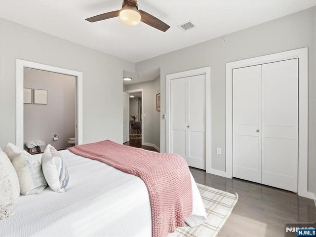 302 Palisade Avenue 404, Jersey City, NJ 07307
