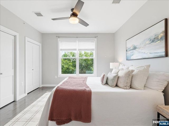 302 Palisade Avenue 404, Jersey City, NJ 07307