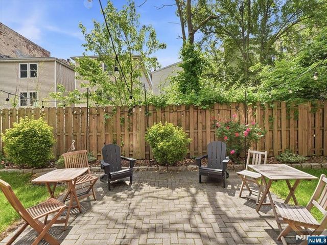 302 Palisade Avenue 404, Jersey City, NJ 07307