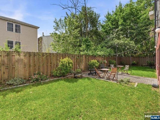 302 Palisade Avenue 404, Jersey City, NJ 07307