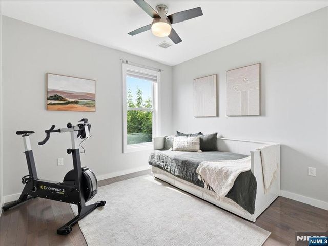 302 Palisade Avenue 404, Jersey City, NJ 07307