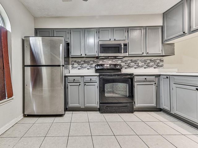 1918 Cornell Way, Morrow, GA 30260