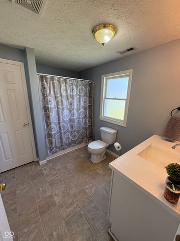 7912 N Depot Street, Clifford, IN 47226