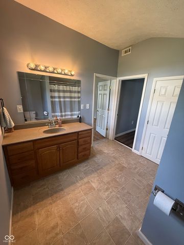 7912 N Depot Street, Clifford, IN 47226
