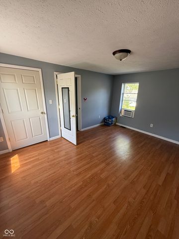 7912 N Depot Street, Clifford, IN 47226
