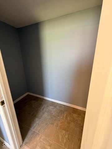 7912 N Depot Street, Clifford, IN 47226