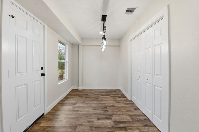 906 Creager Street, Houston, TX 77034