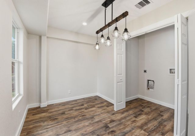 906 Creager Street, Houston, TX 77034