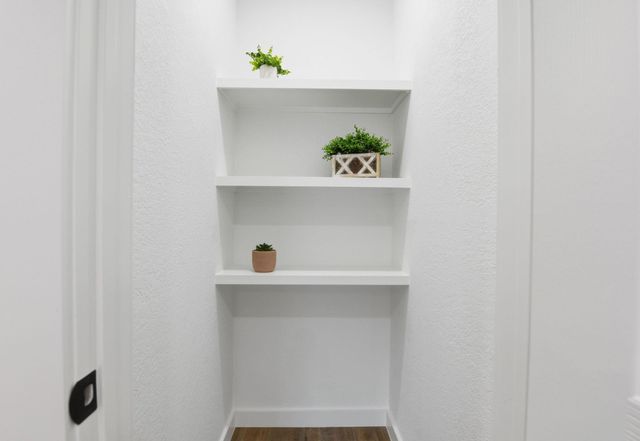 906 Creager Street, Houston, TX 77034