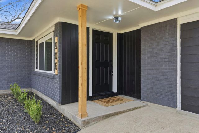 906 Creager Street, Houston, TX 77034