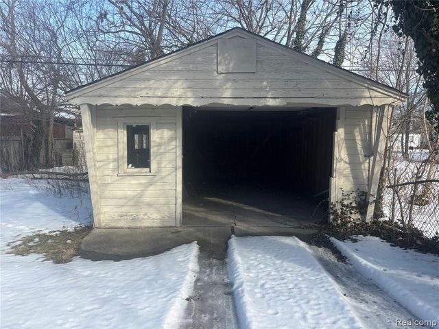 15227 Linnhurst Street, Detroit, MI 48205