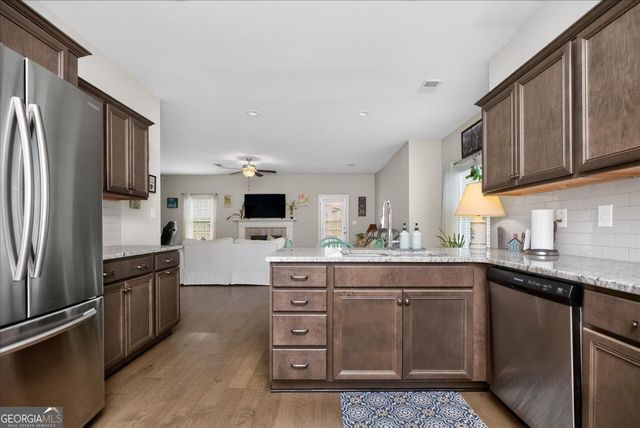 207 Golden Rod Trail, Perry, GA 31069